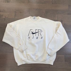 Vintage Nike crewneck oversized sweater